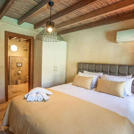 Hotel Jade Evi *